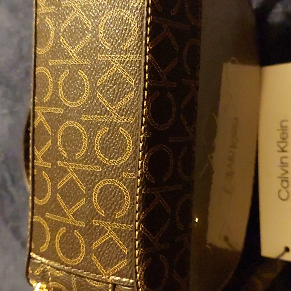 Calvin Klein Ladies Handbag - Picture 4 of 7